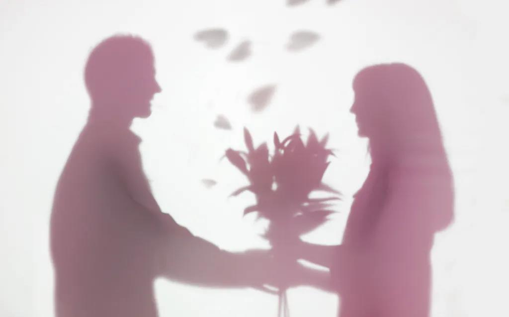 河岸邊，水云處，一生摯愛，城熟可期！